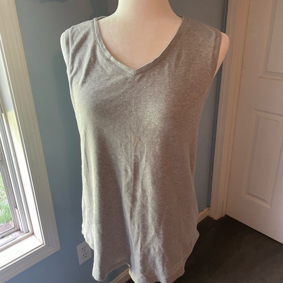 Isaac Mizrahi Tops - Set of 2 Isaac Mizrahi Sleeveless Women's Tops. Grey and black.